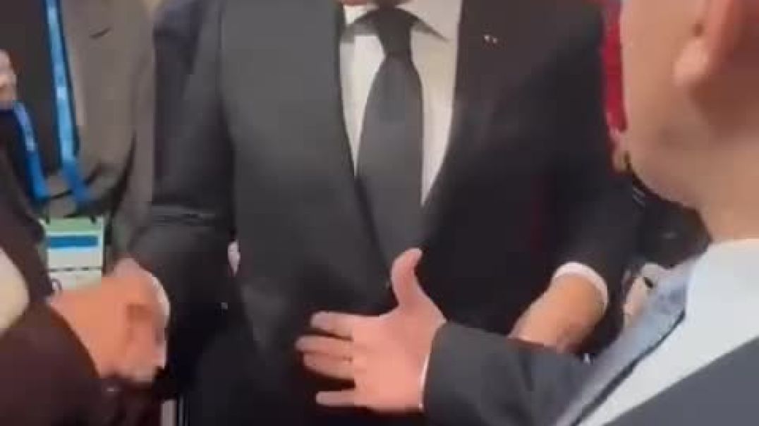 لقاء بين مظلوم عبدي وإلهام أحمد والرئيس الفرنسي