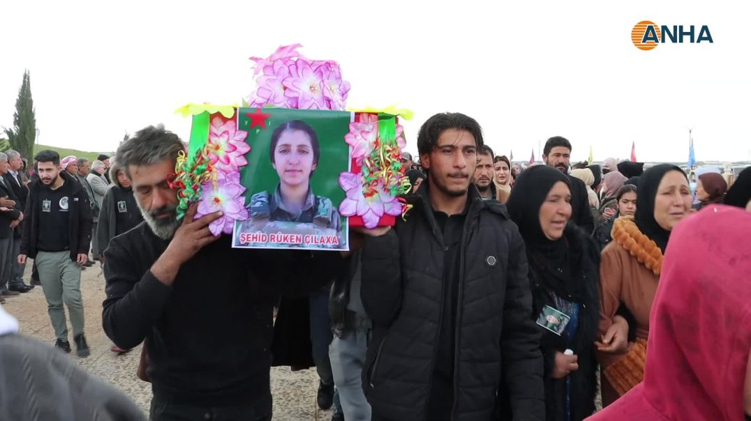 تشييع جثمان مقاتلة من وحدات حماية المرأة في تربه سبيه