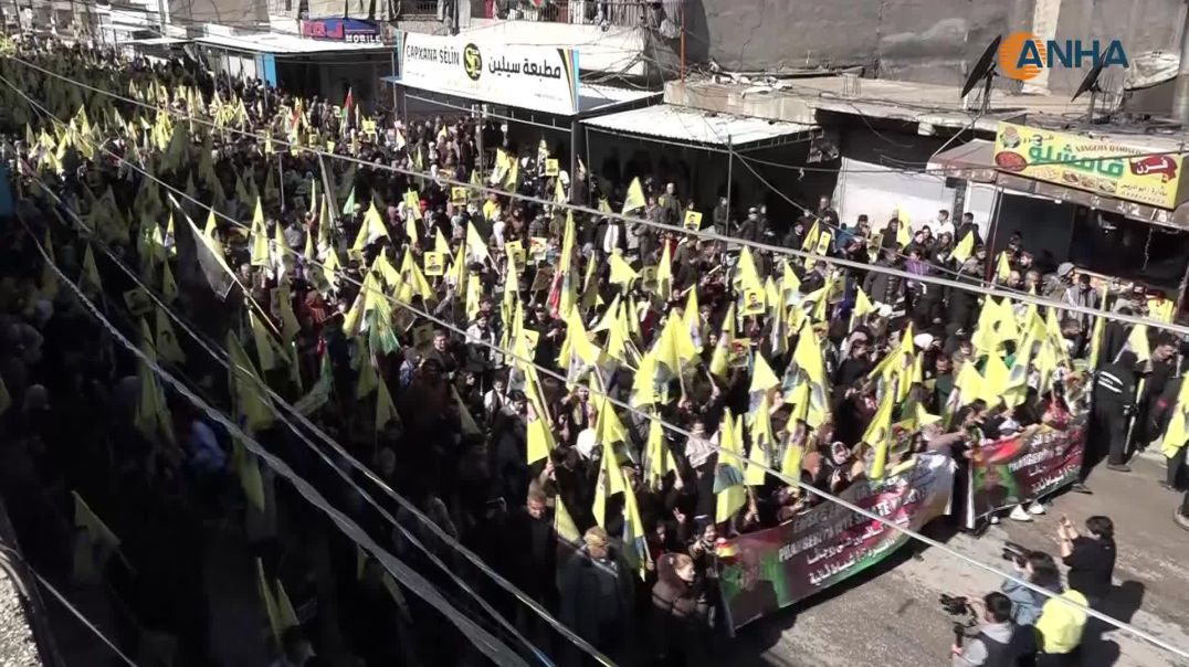 ⁣Bi deh hezaran gelê Qamişloyê berxwedana Îmralî silav kir