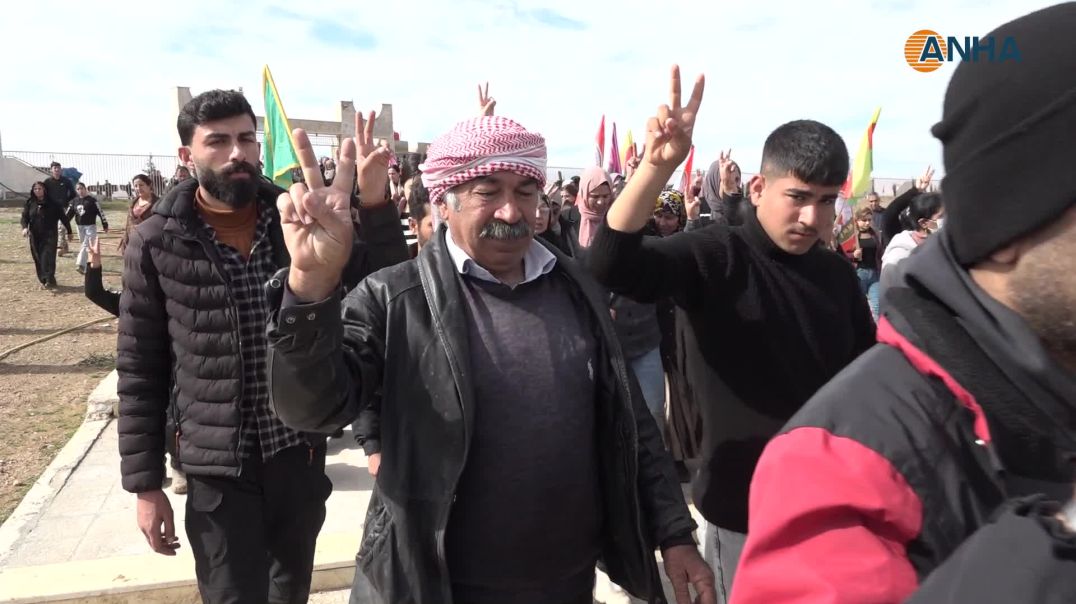 جثمان الشهيد خالد حسن يوارى الثرى في مزار الشهيد رستم جودي