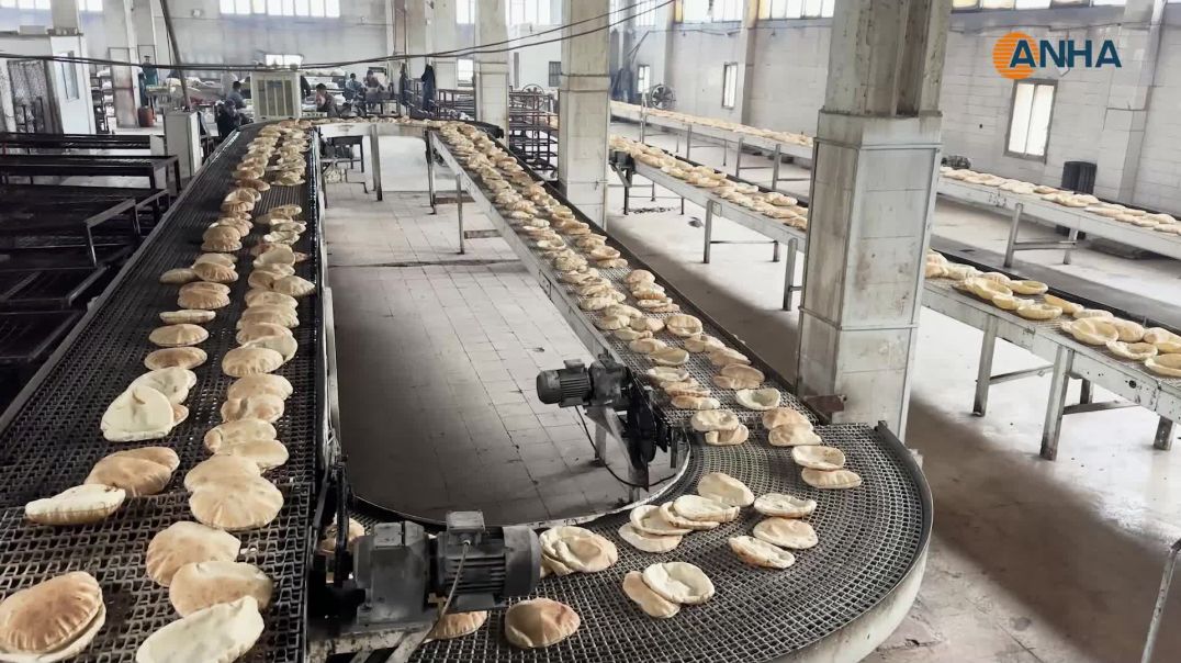 حصار كوباني مستمر.. الفرن الآلي يعمل بأقصى طاقته لتأمين احتياجات الأهالي