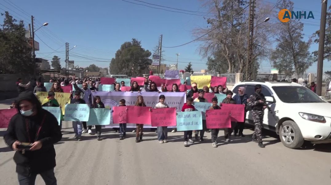 ⁣مسيرات في روج آفا تطالب بإقرار اللغة الكردية دستورياً-حسكة