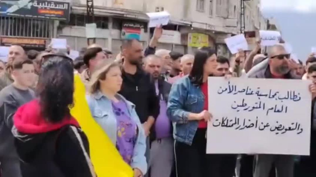 اعتصام سلمي صامت في السقيلبية رفضاً للطائفية