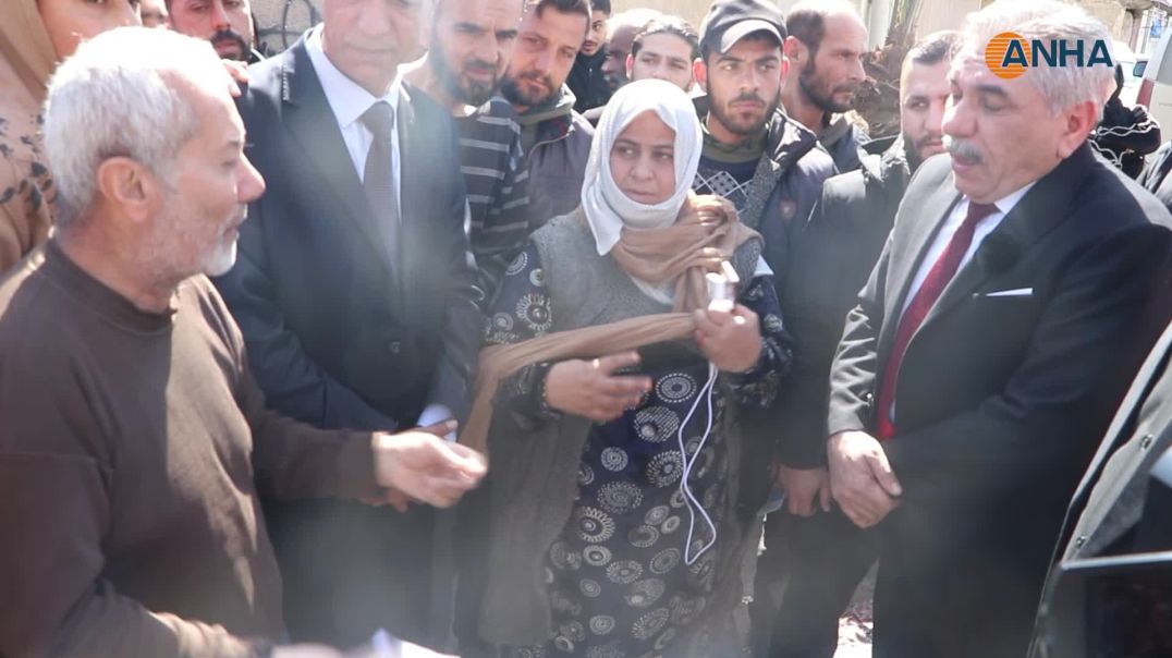 ⁣توزيع المساعدات على المتضررين من الفيضان بتوجيه من محافظ الحسكة