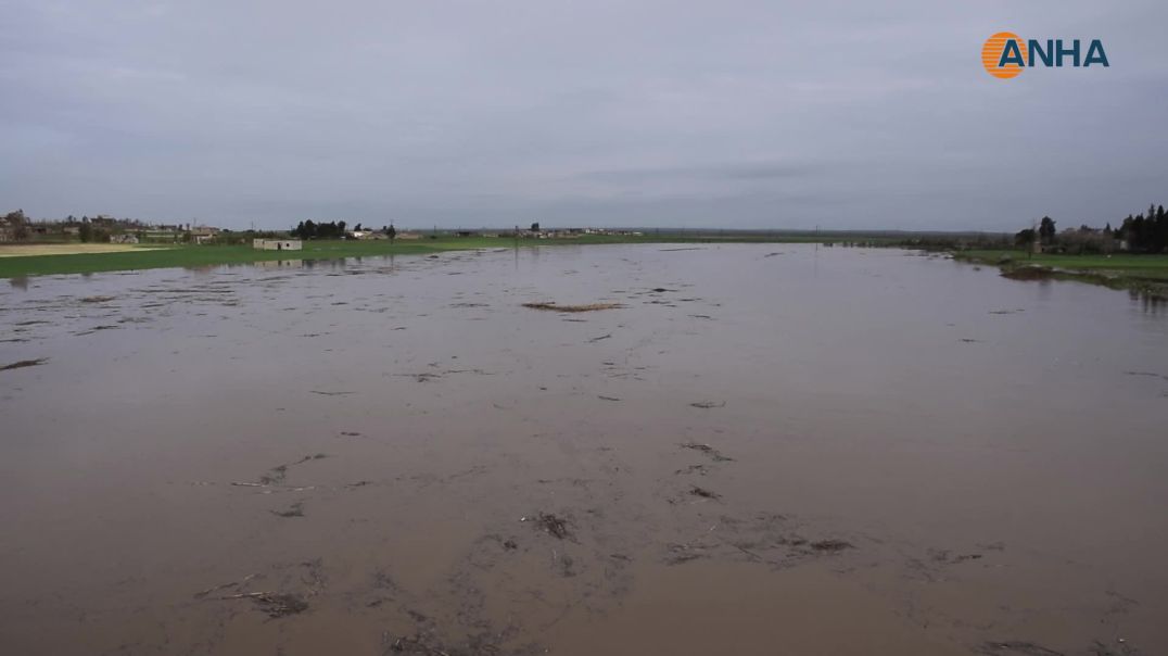⁣خروج الطريق الدولي (M4) عن الخدمة نتيجة فيضان نهر الخابور