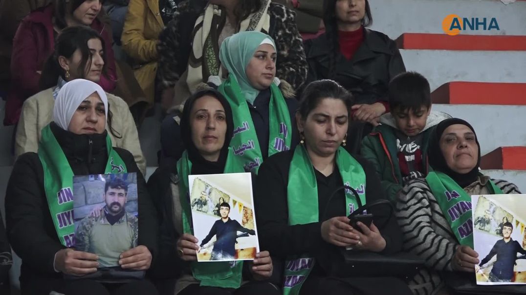 ⁣قامشلو.. انطلاق الوقفة النسوية المطالبة بالإفراج عن الأسرى