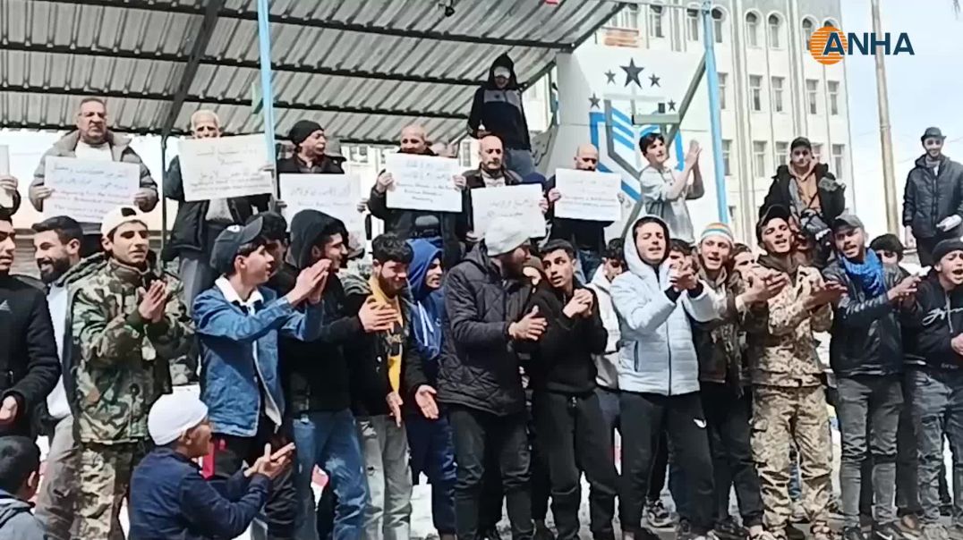 ⁣احتجاجات في ساحة الكرامة بالسويداء تضامناً مع السقيلبية