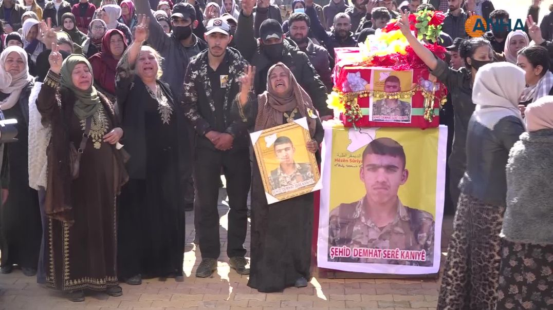 أهالي الحسكة يشيعون جثمان مقاتل من قوات سوريا الديمقراطية