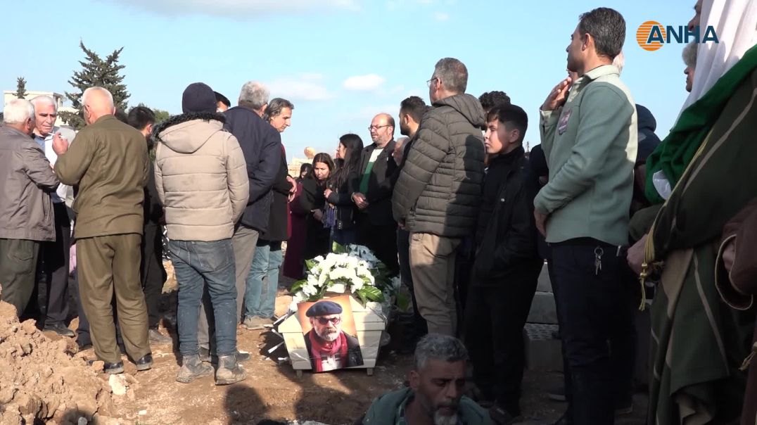 Cenazeyê Ehmed Huseynî hate definkirin; dengek ji dengê dilê Kurdan bû