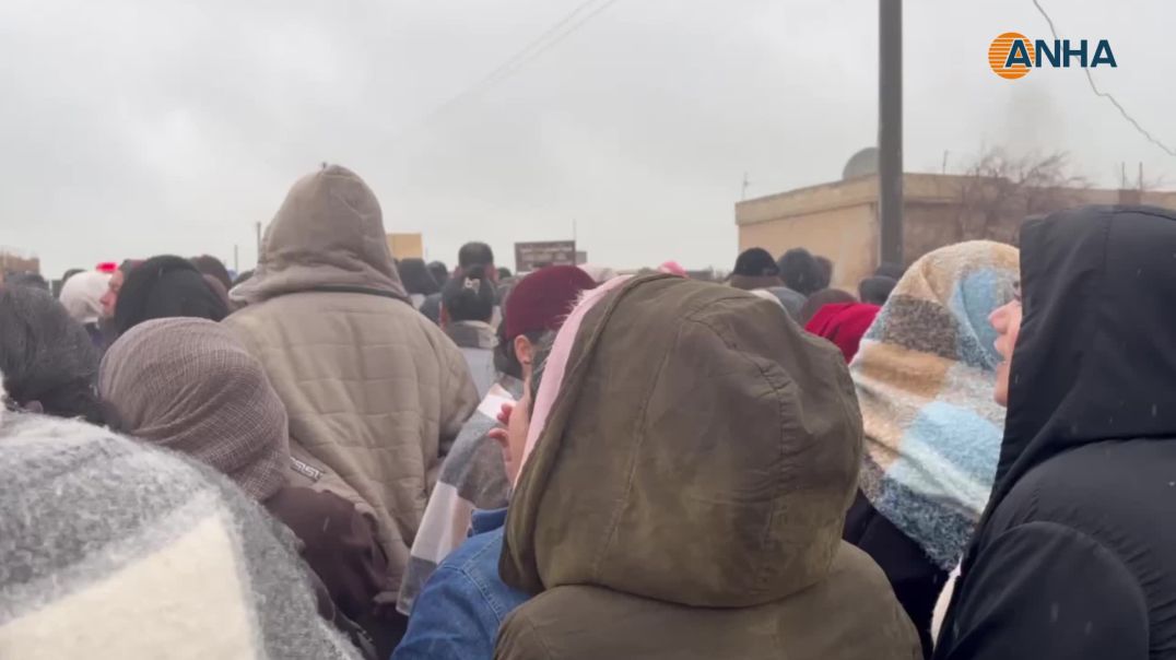 عناصر الحكومة المؤقتة تمنع أهالي جلبية من الإدلاء ببيان وتعيق تغطية الصحفيين