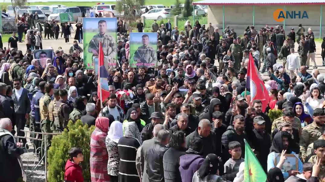 بمراسم مهيبة.. أهالي ديرك وعامودا وتربه سبيه يشيّعون كوكبة من الشهداء