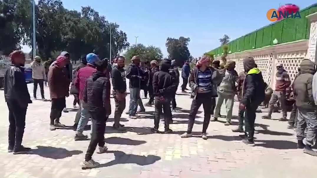 اعتصام عمال المطحنة المركزية في الرقة للمطالبة برواتبهم