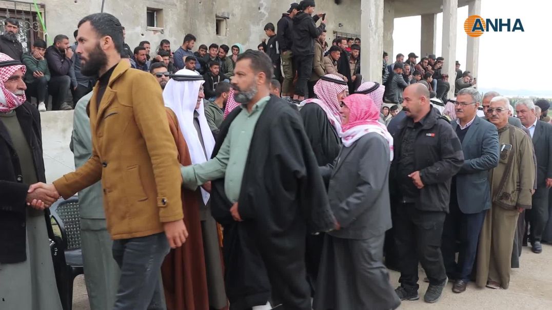 ⁣اجتماع عشائري في كوباني لتعزيز العلاقات وإرساء السلام في المنطقة