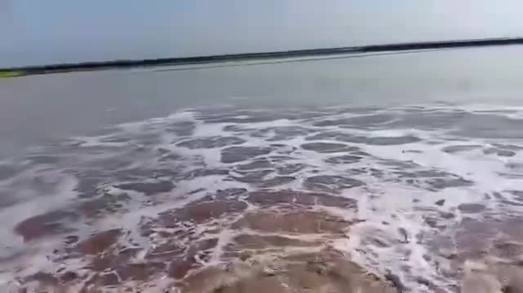 انهيار سد السيحة في ريف حلب الجنوبي يهدد الأراضي الزراعية بتدفق المياه