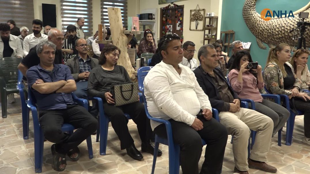 Li Qamişlo bi boneya Roja Zimanê Kurdî şevbihêrk pêk hat 