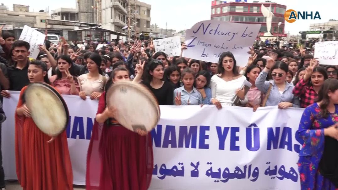 ⁣Ji meşa li Kobanê peyama ‘Zimanê me xeta me ya sor e’