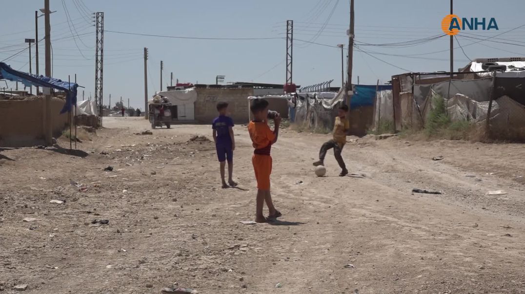 الأعياد بلا فرح في المخيمات وسط أوضاع إنسانية قاسية