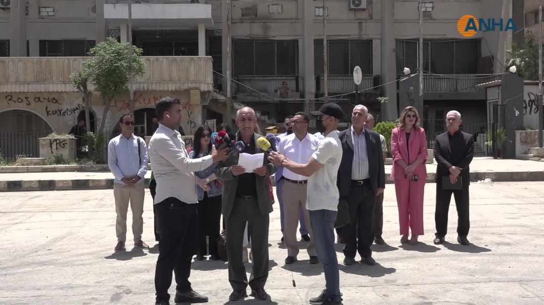 Parêzeran rakirina zimanê Kurdî ji tabeleyan şermezar kir