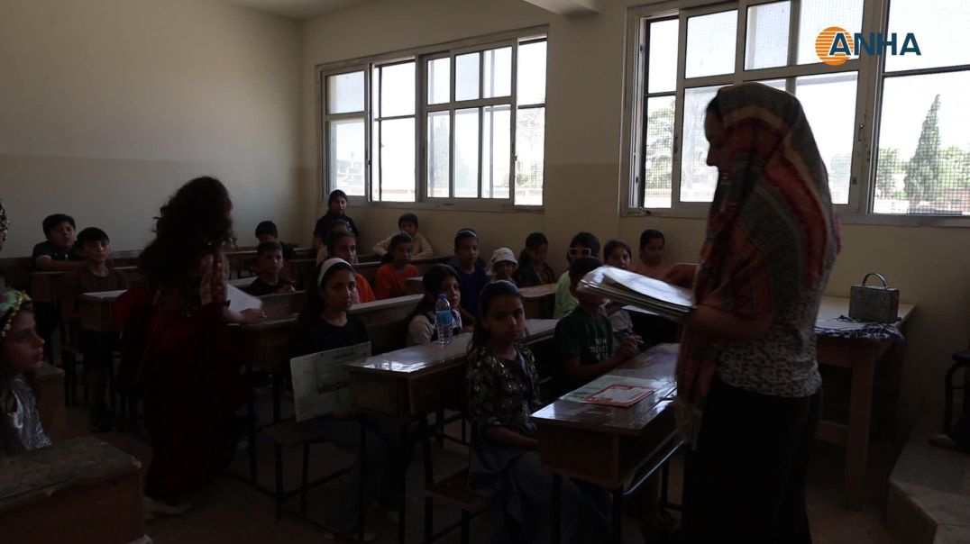 تسليم الجلاءات المدرسية لنحو 242 ألف طالب وطالبة في مدن الجزيرة - تل تمر