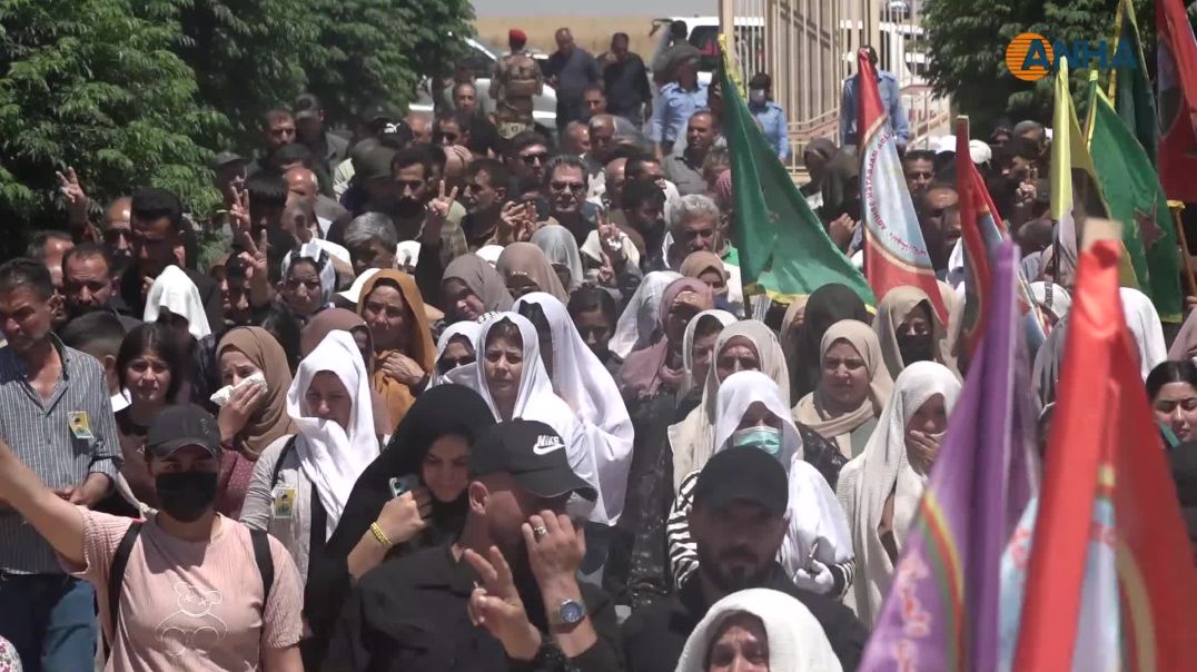 المئات من أهالي الدرباسية يشيعون جثمان الشهيد محمود معمو