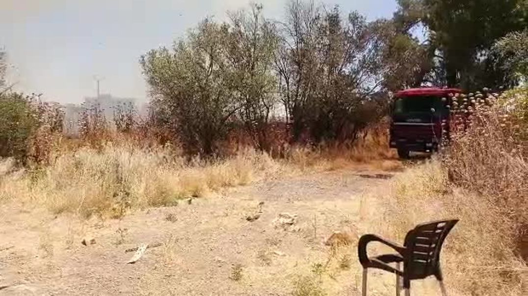 إخماد حريق على ضفاف نهر زركان في تل تمر