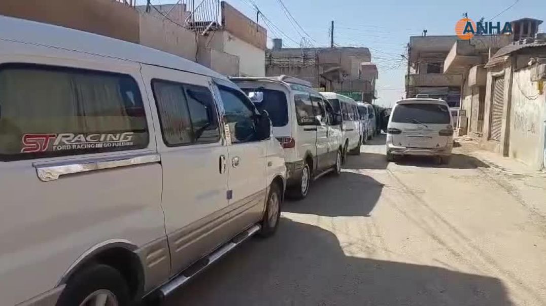 سائقو تربه سبيه يحتجون ويطالبون بتوزيع المازوت الخدمي