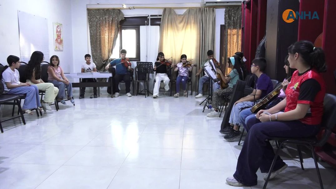أوركسترا روج آفا.. تسع سنوات في صناعة جيل موسيقي جديد