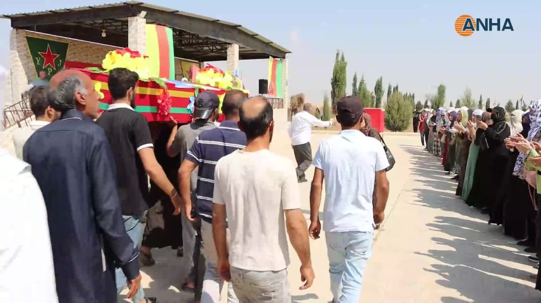 أهالي تربه سبيه وجل آغا يشيعون جثمان شهيد إلى مزار الشهيد دلشير